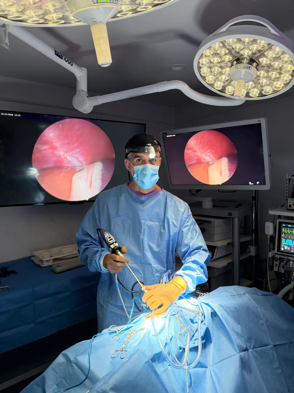 Laparoscopic surgical suite at Sevilla Veterinary Hospital